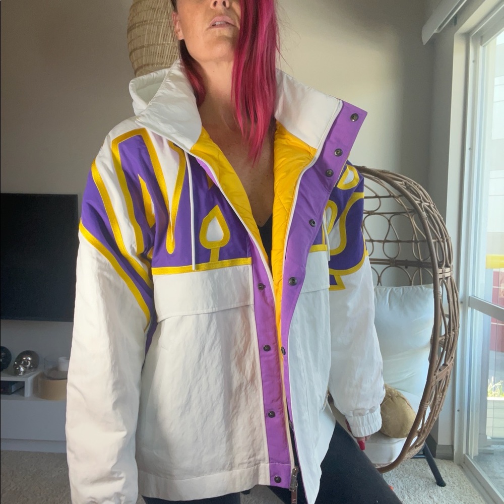 NWT NIKE X AMBUSH LAKERS WHITE PURPLE PUFF JACKET - Picture 15 of 17